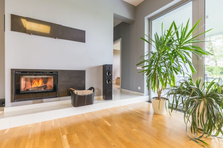 modern-fireplace-in-villa-interior.jpg