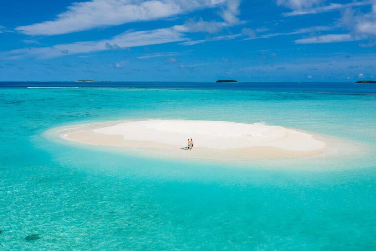 sandbank_baglioni_resort_maldives_9344367a92